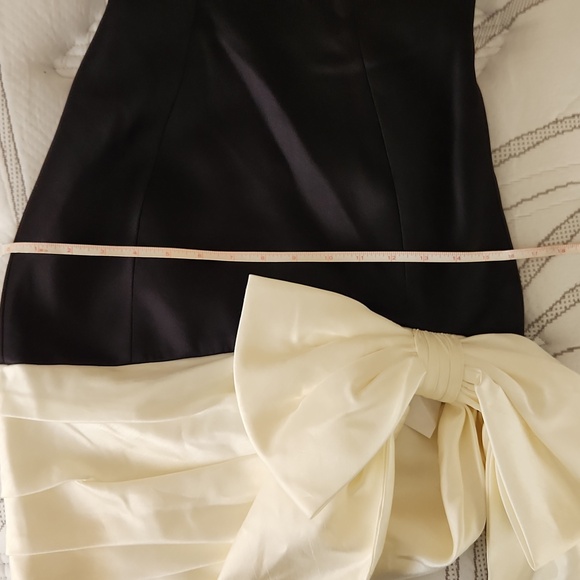 HOUSE OF CB 'Golda' Black Satin Dress - Picture 6 of 9